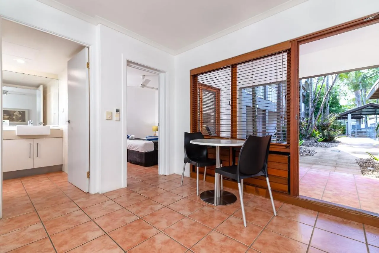 **** Aparthotel Paradise On The Beach Resort Palm Cove Australia