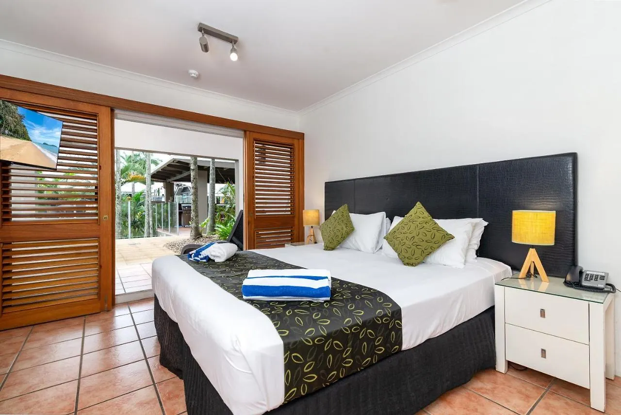 Paradise On The Beach Resort Palm Cove 4*,