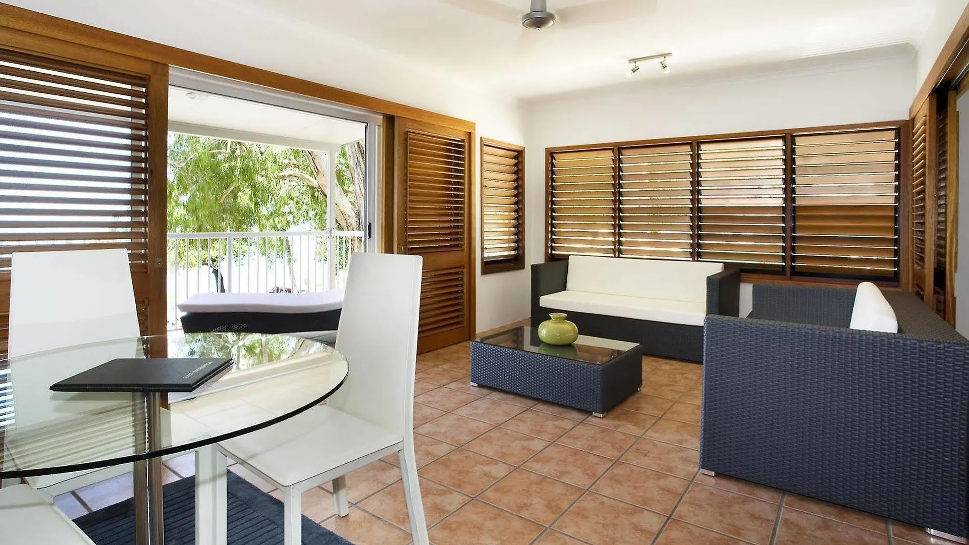 Paradise On The Beach Resort Palm Cove